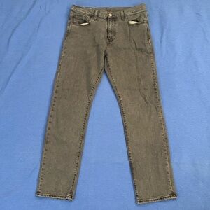 Mens Levi’s 511 Jeans size 33x30, gray.